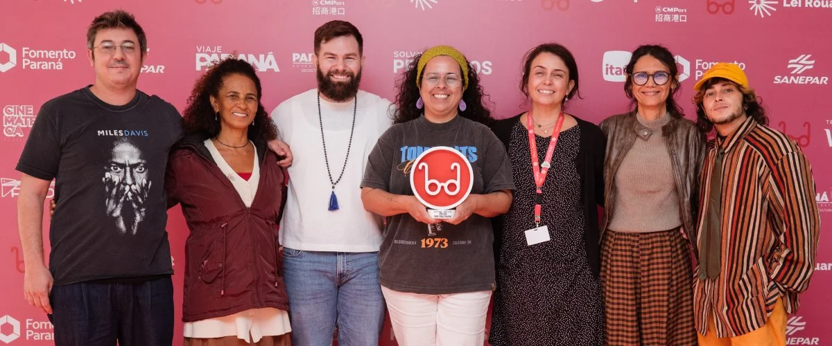 Olhar de Cinema 2026 :: Equipe de Fiz um Foguete Imaginando que Você Vinha