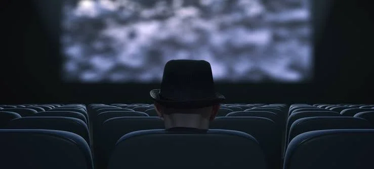 A Odisseia :: Decisão de Christopher Nolan reacende o embate críticos vs. influenciadores. Entenda a polêmica e o que ela revela sobre a cobertura de cinema hoje 4 A Odisséia :: Decisão de Christopher Nolan reacende o embate críticos vs. influenciadores. Entenda a polêmica e o que ela revela sobre a cobertura de cinema hoje