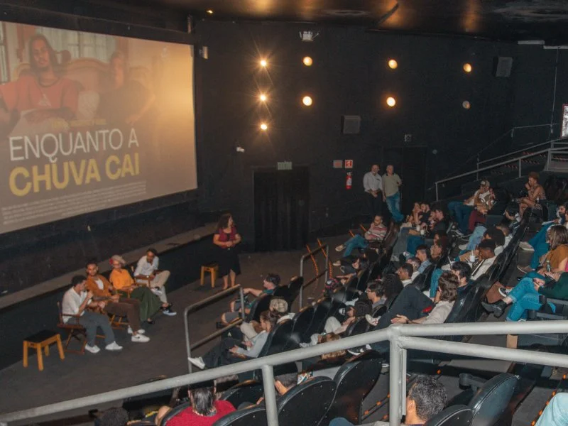 20260703 enquanto a chuva cai papo de cinema 800