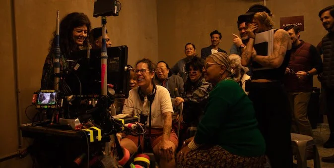 Corações Solitários :: Gilda Nomacce e Buhr estrelam filme sobre cinemas de rua em São Paulo 2 Corações Solitários